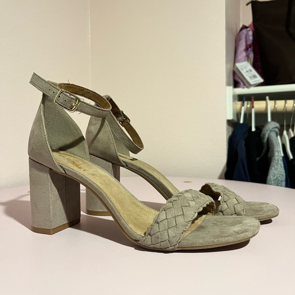 Gray Block Heel Sandals - Picture 2 of 4